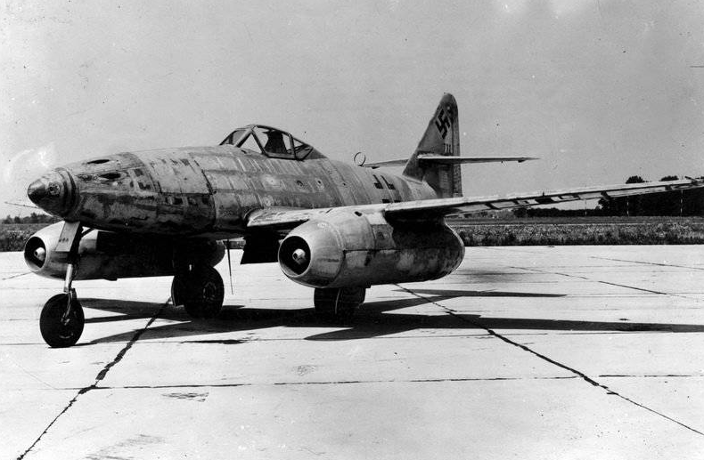 Ме-262          Фото из открытых источников