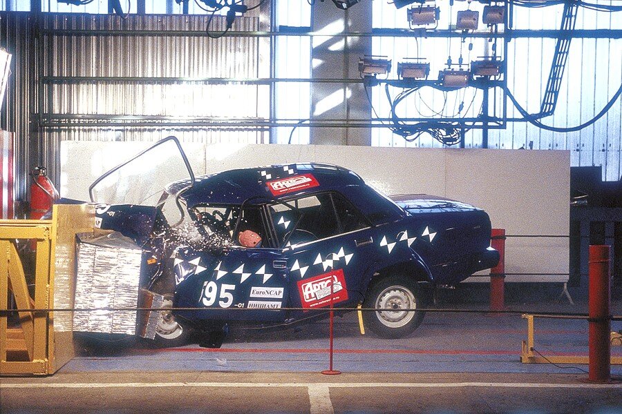 Ваз 2107 краш тест на скорости 64км/ч