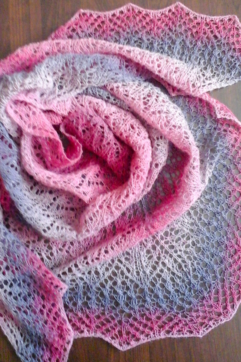 Шаль из  пряжи "Кауни". Автор: Сундучок с подарками.