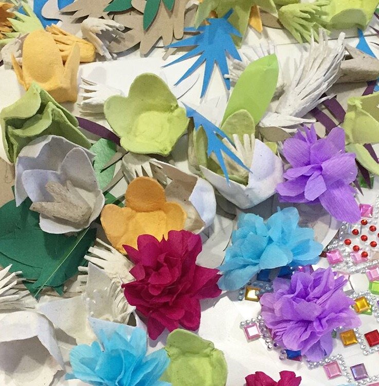 Бумажные цветы как декор на праздник