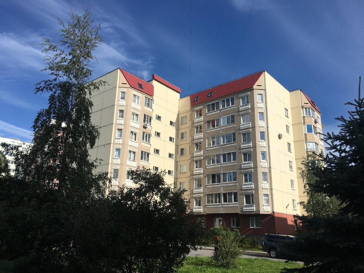 Это Красная Шапочка. 