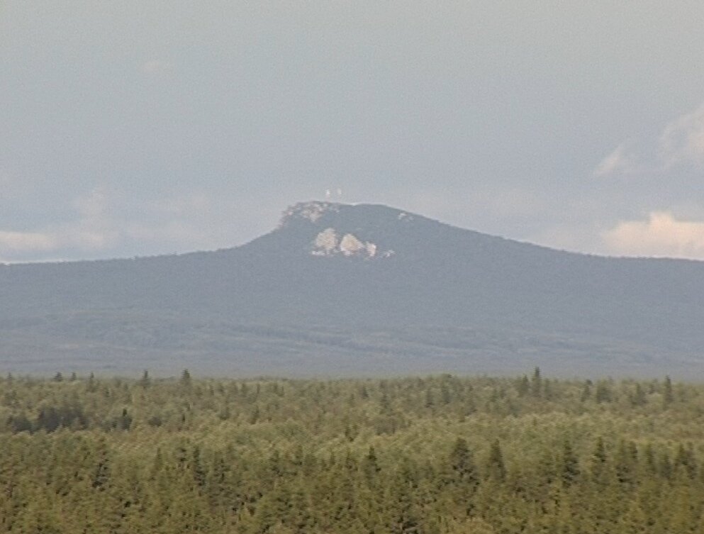 Камень Полюд, который в хорошую погоду виден из Чердыни