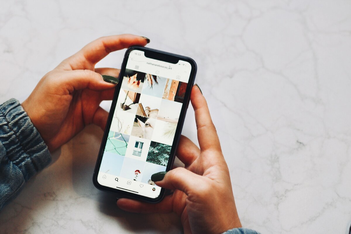 Unsplash. Nathana Rebouças, https://unsplash.com/photos/x9WGMWwp1NM