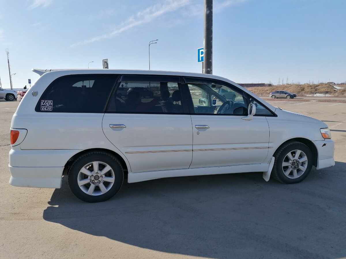 Вот такой вот Nissan Bassara. 