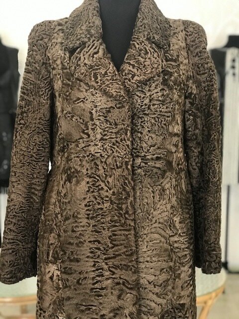 Реконструкция пальто из каракульчи. Ателье Ирины Берзиной.