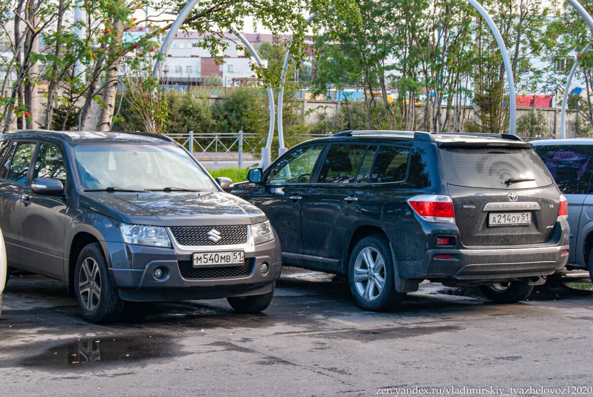 Если нет денег или желания покупать два авто, то почему бы не купить одно, но универсальное?