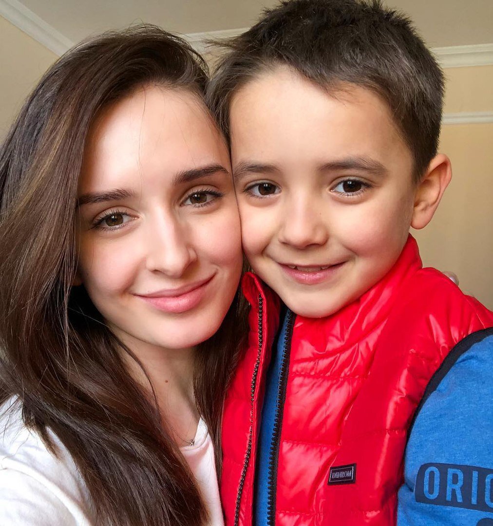 Свадьба сына агибаловой ирины. Сын агибаловых. Сын агибаловой. Сын ирины агибаловой женился. Сын агибаловых.