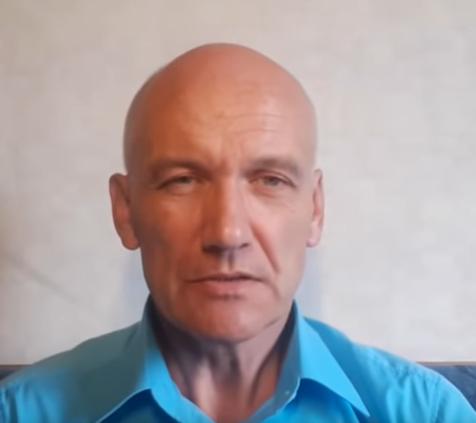 Игорь Николаев