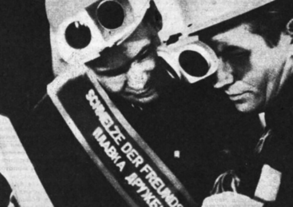 Юрий Карташов с Магнитки и обер-мастер завода имени Вильгельма Флорина Ганс Венор - большие друзья. (с) Фото Рихарда Фибиха и Курта Клауса