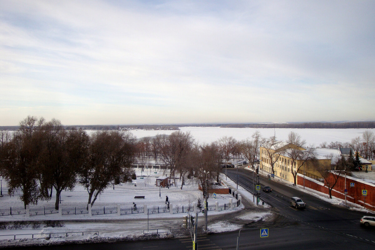 Вилоновский спуск и вид на Волгу. Фото Андрея Макарова.