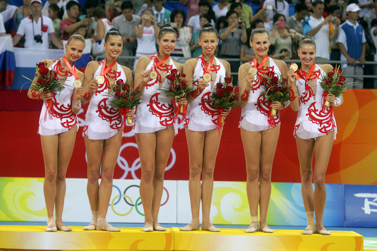 Российская гимнастка олимпийская чемпионка 2000 2004