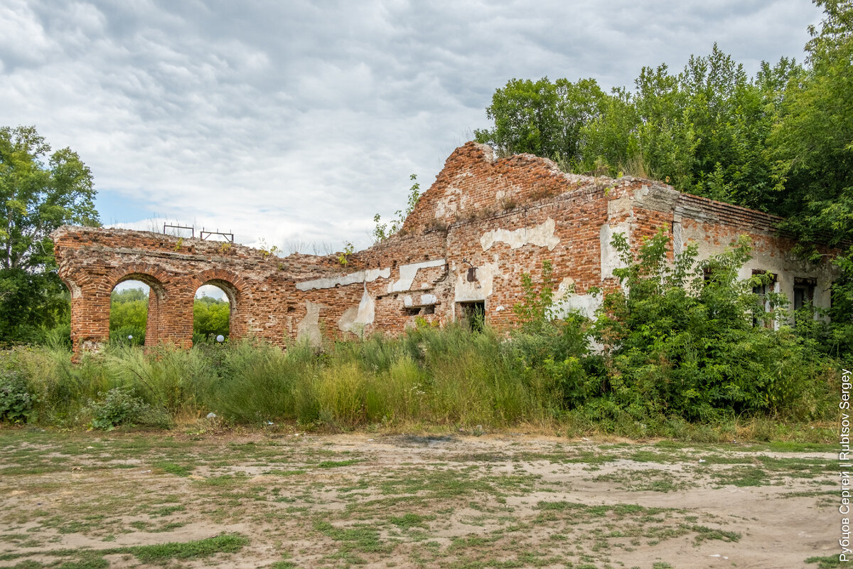 Доменная печь Петра I в селе Истье