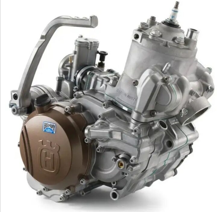 Двухтактный двигателей 