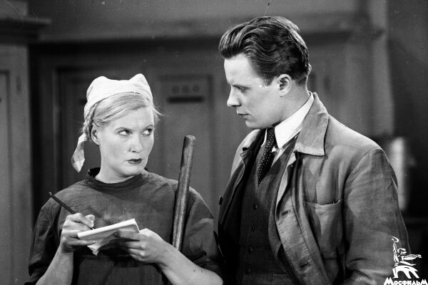 Кадр из фильма «Светлый путь» (1940). Источник - https://www.mosfilm.ru/