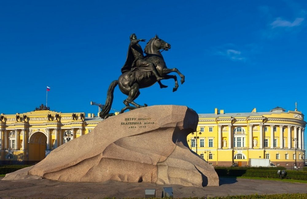 Медный всадник. Фото с сайта pixabay.com