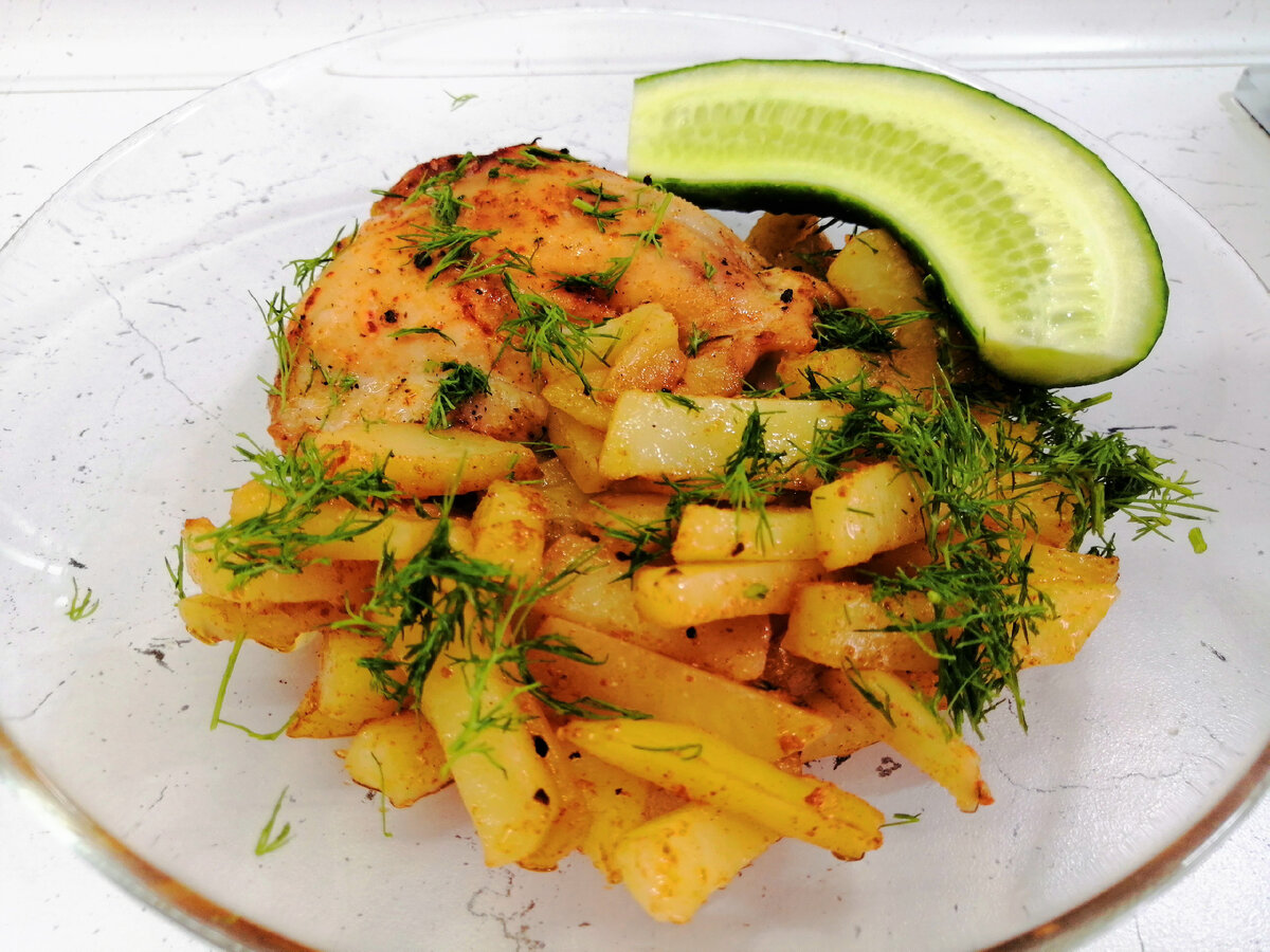 Конечно-же при подаче посыпаю свежей зеленью.