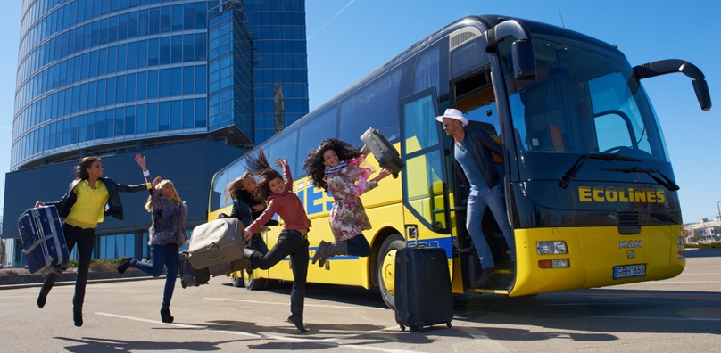 Порно видео Трогает киску в автобусе. Смотреть Трогает киску в автобусе онлайн