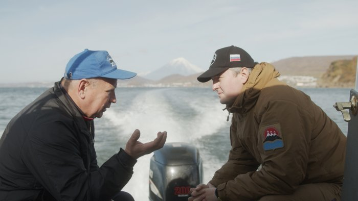 Правительство Камчатки: губернатор Владимир Солодов выходил в море вместе с учеными  