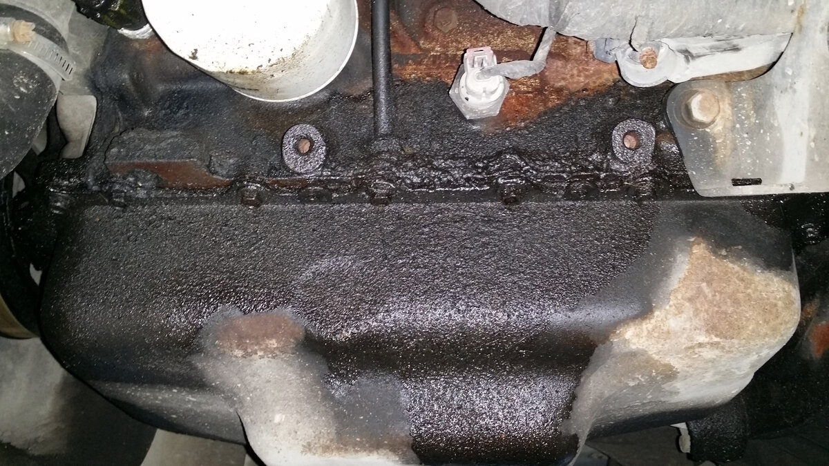     Почему при покупке подержанного автомобиля надо проверять систему вентиляции картера Фото: Drive2.ru (Gennadi8)