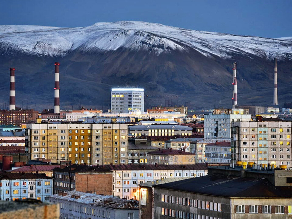     Норильск остается вторым по величине городом Красноярского края, хотя его постоянное население и сокращается