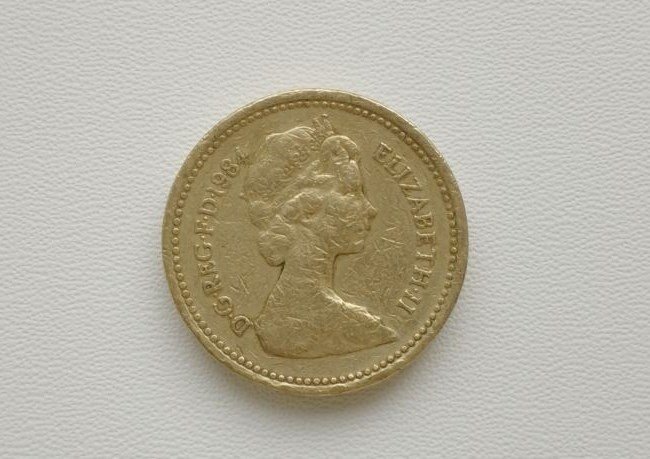 Фото. 1 фунт 1984 года Великобритания.