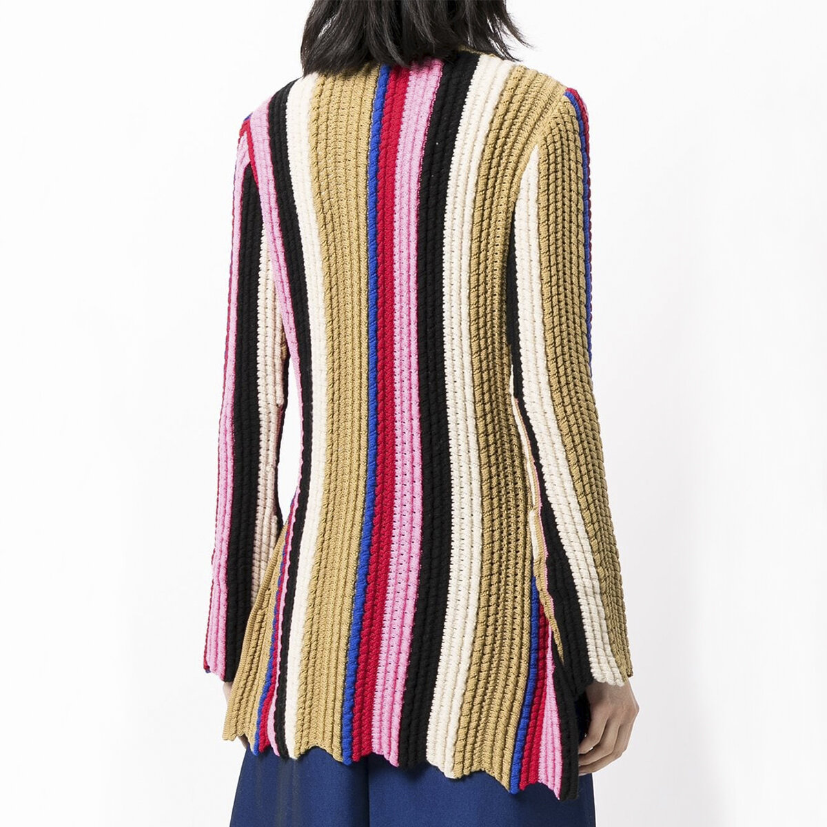 Фото взяты с интернет-магазина https://www.farfetch.com/