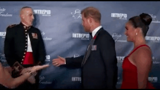 Меган чувствует себя голливудской дивой. Фото: Getty Images