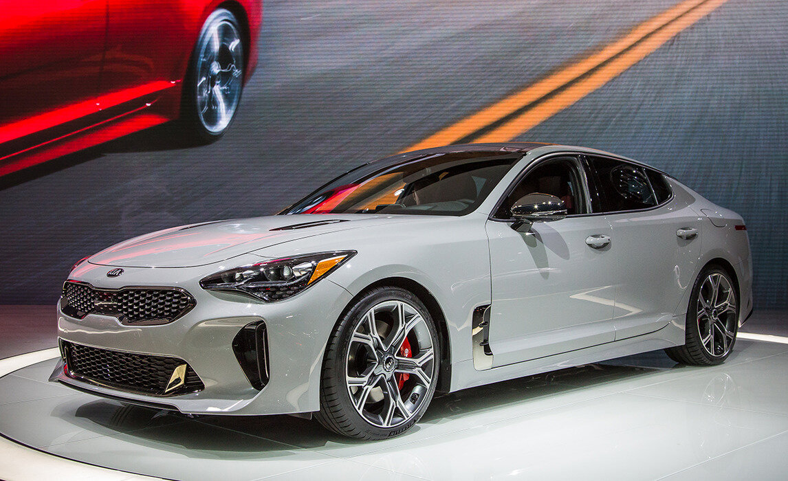 Kia Stinger РІ938С…РІ702