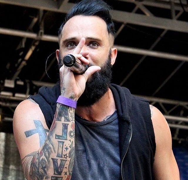 Джон Купер - солист группы Skillet