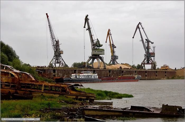 Фото тех самых кранов, взятое с Яндекс.Картинки