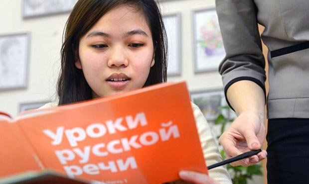 Русский язык самый распространённый из славянских языков.