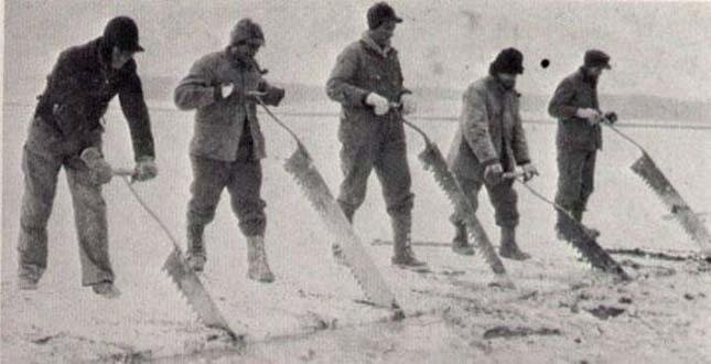 Именно так и выглядел процесс нарезки льда