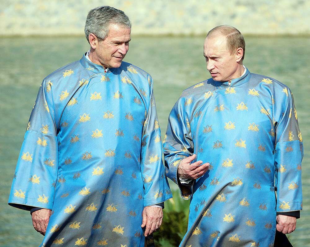 Саммит АТЭС во Вьетнаме, 2006 год. Источник - buzzfeed.com