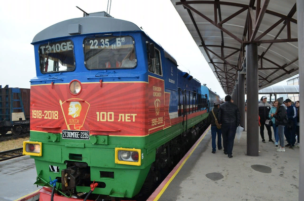 В Якутск пришел первый пассажирский поезд. Но пока это всего лишь красивый пиар