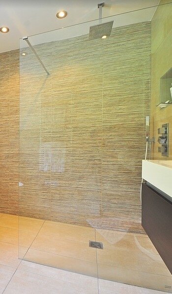 Вот такая конструкция душа выглядит оптимально