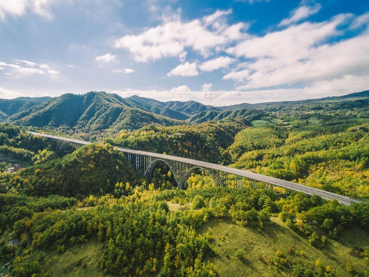 По пути вас ждут живописны виадуки 