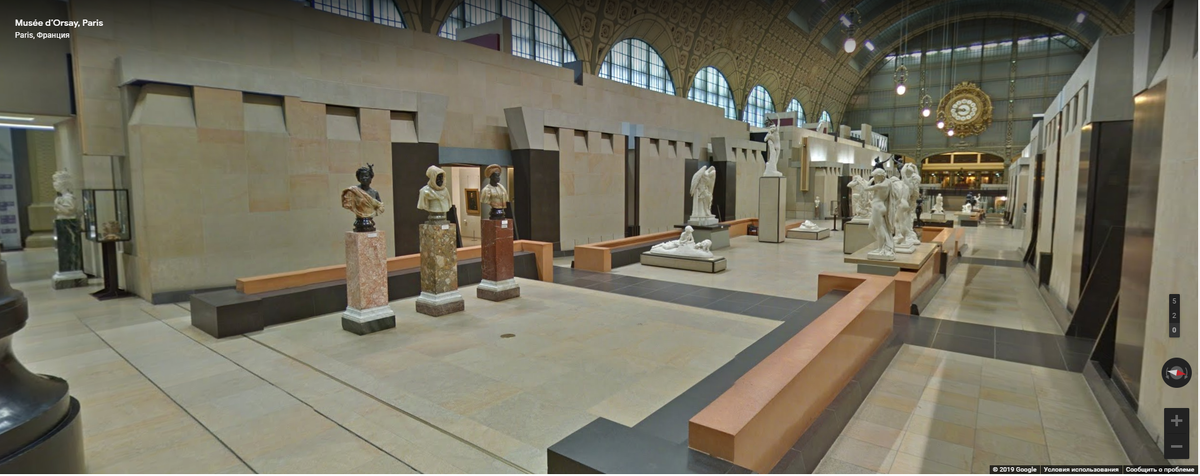 Это я в музее Орсе в Париже.