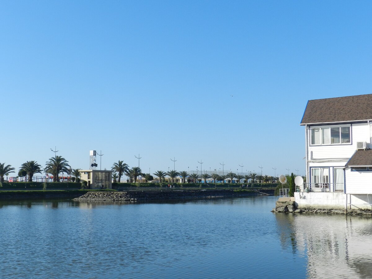 Озеро Ардагани днем. Фото из личного архива