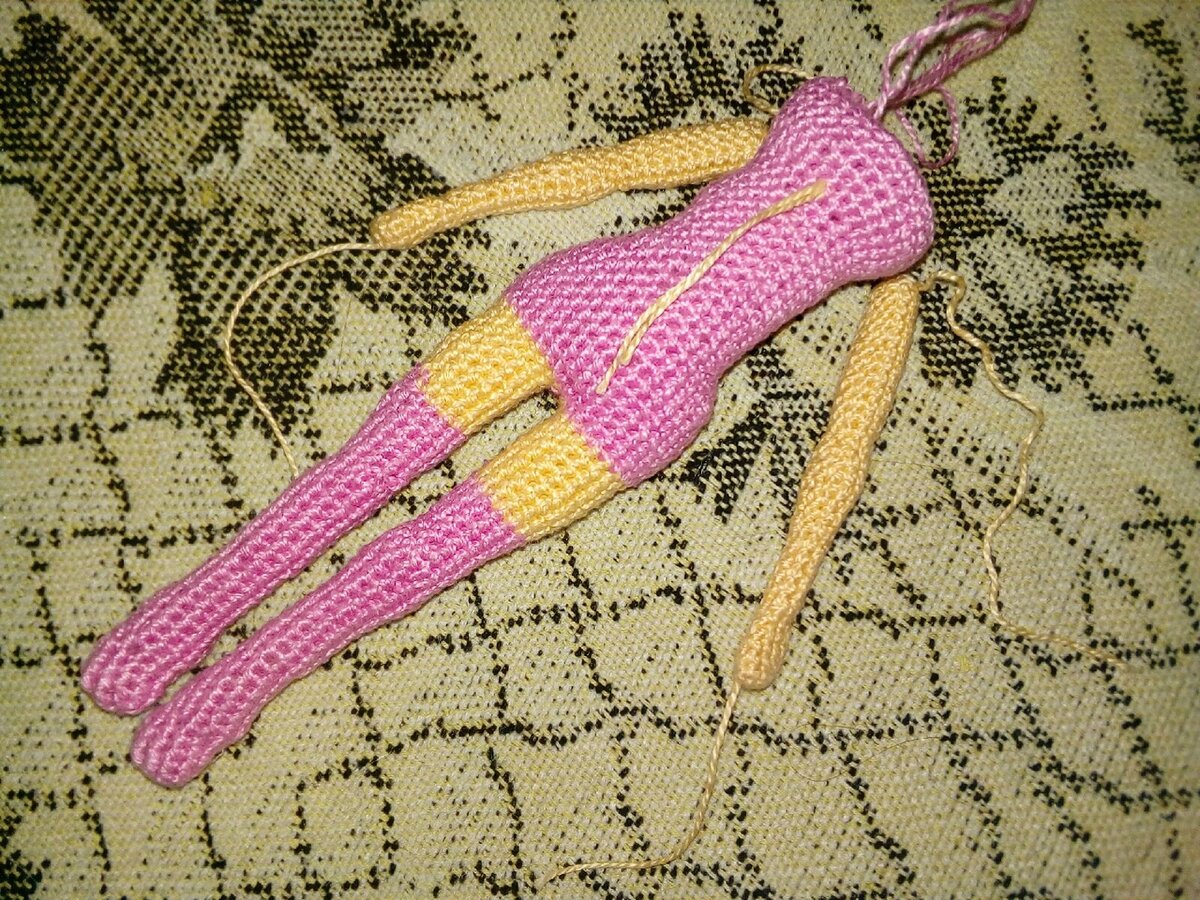 Ручки связаны, но пока не ввязаны