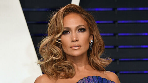 Дженнифер Лопес, 50 лет