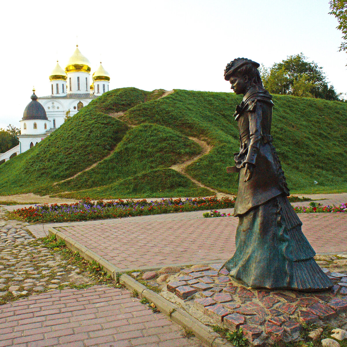 Г дмитров россия. Дмитров город. Димитров город в Московской. Дмитровский Кремль (музей-заповедник). Памятники г Дмитров Московской области.