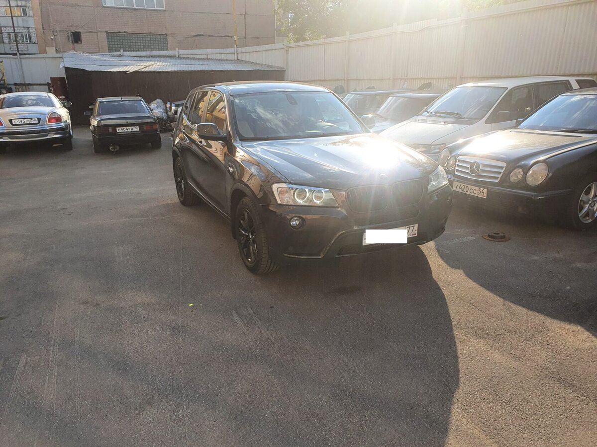 казалось бы паркетник с вуферами под сиденьем предвещал автозвуковые беды, но...