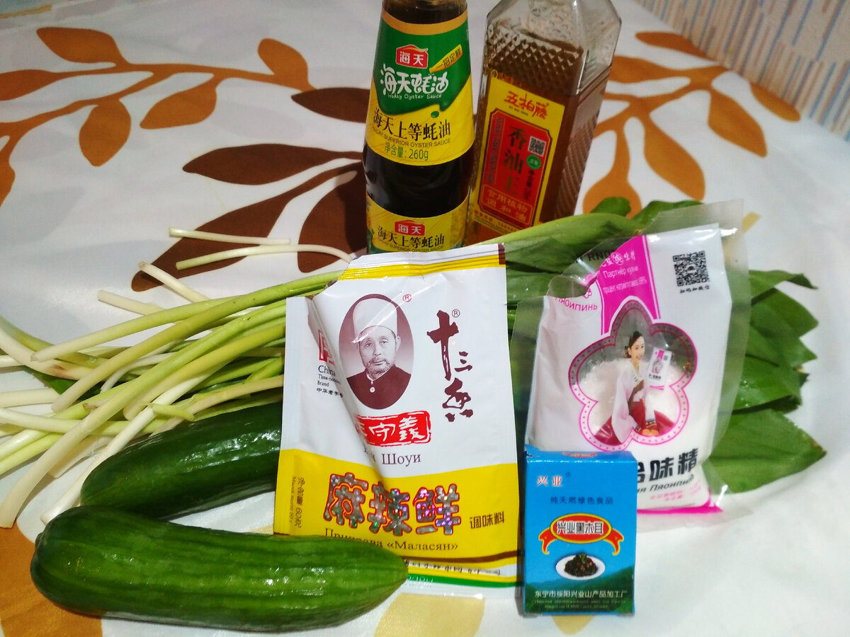 Китайские специи и заправки. Фото автора.