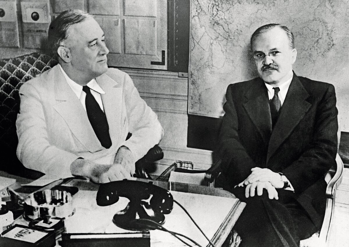 Переговоры 11. Молотов и Рузвельт 1942. Молотов нарком иностранных дел.