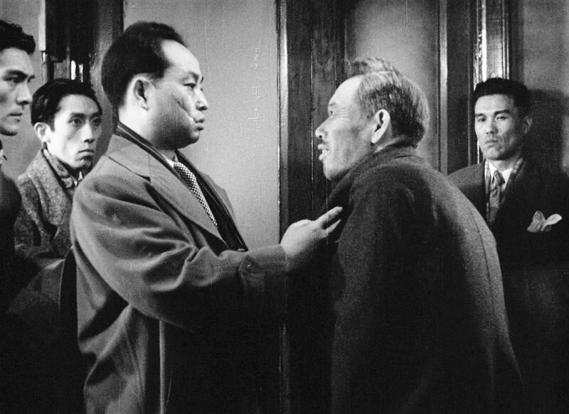 Кадр из фильма "Жить" (1952, Акира Куросава)