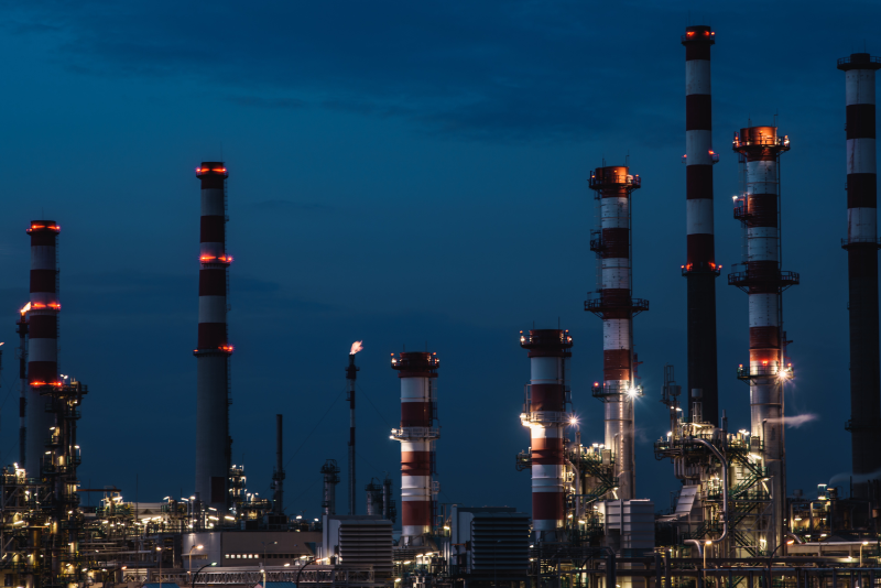 Нефтегазовые доходы бюджета не иссякают.