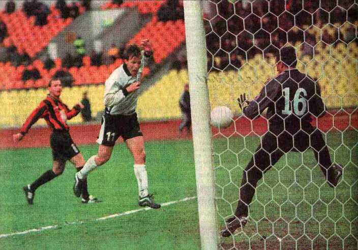 «Торпедо» - «Локомотив» (Нижний Новгород) - 2:1. Победный гол торпедовца Арсена Авакова (№11).