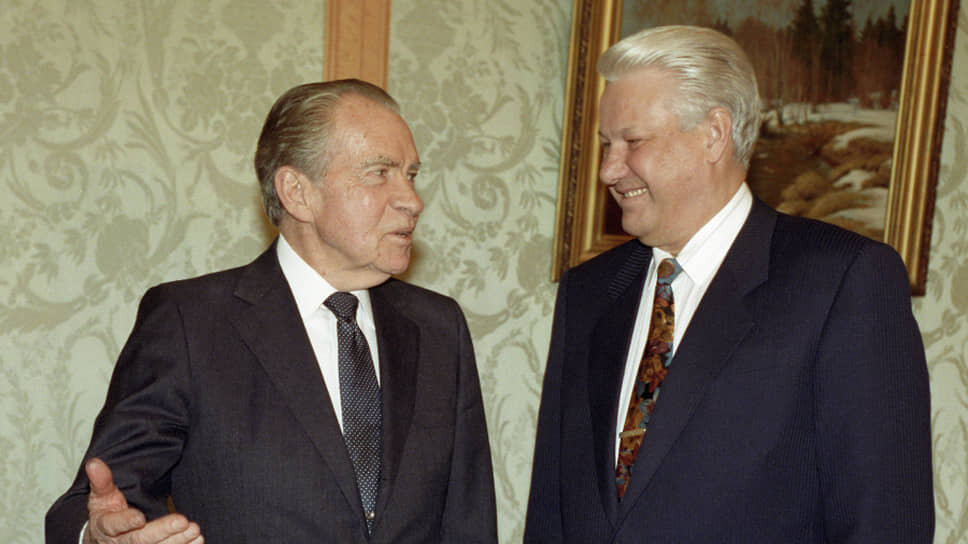 Фото: Дмитрий Донской / РИА Новости📷Первый президент РФ Борис Ельцин (справа) и бывший президент США Ричард Никсон