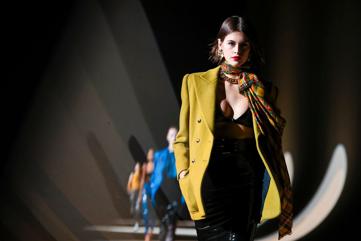 Saint Laurent, осень-зима 2020-2021. Фото: MainStyles.ru﻿