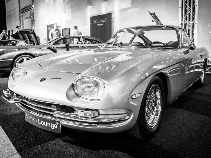 Первое авто LAMBORGHINI 